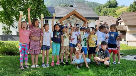 Otroci vrtca Kralj Matjaž Črna na poti Mini K24